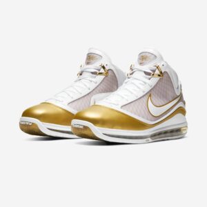 LeBron 7 QS “China Moon” CU5646-100