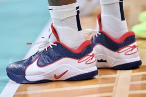 LeBron 22 USA PE